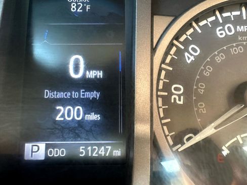 Used 2017 Toyota Tacoma SR5 image 35