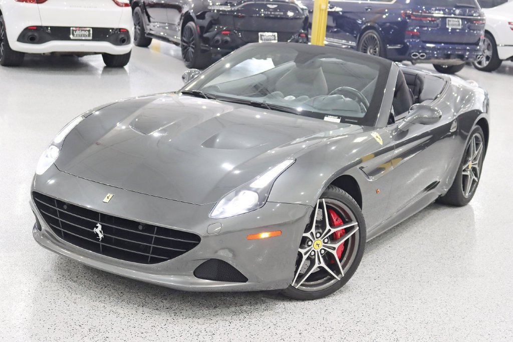 Used 2016 Ferrari California T RWD image 7