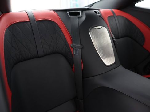 Used 2025 Aston Martin DB12 image 7