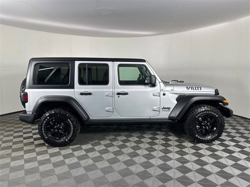 Certified 2022 Jeep Wrangler Unlimited Sport image 10
