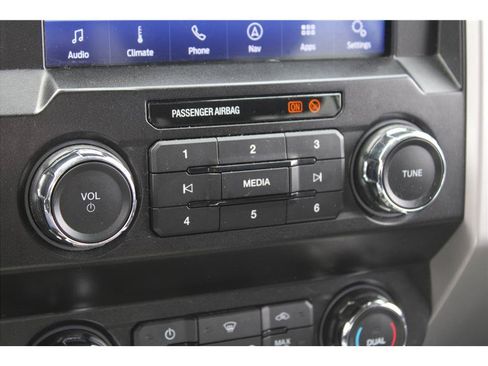 Used 2020 Ford F350 Lariat w/ Lariat Value Package AWD/4WD image 30