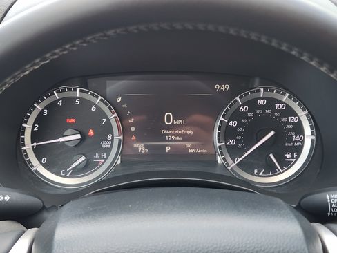 Used 2022 Toyota Highlander Platinum image 19