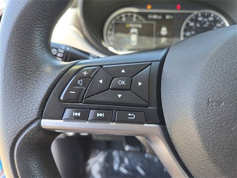 Used 2021 Nissan Versa SV image 23
