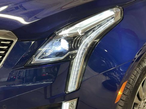 Used 2023 Cadillac XT5 Premium Luxury AWD/4WD image 8
