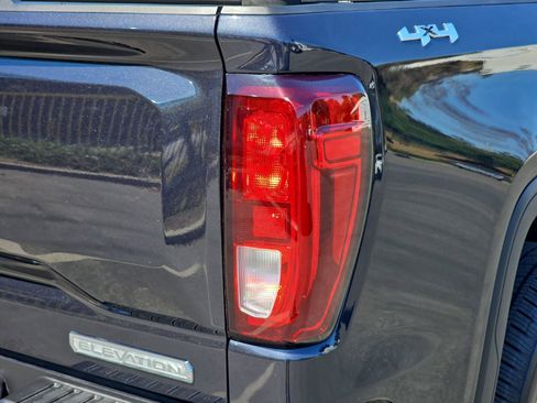 Used 2025 GMC Sierra 1500 Elevation image 36