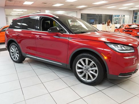 Used 2022 Lincoln Corsair AWD w/ Premium Package image 15