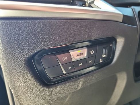Used 2025 BMW 330i Sedan RWD image 19