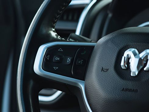 Used 2023 RAM 1500 Big Horn AWD/4WD image 29