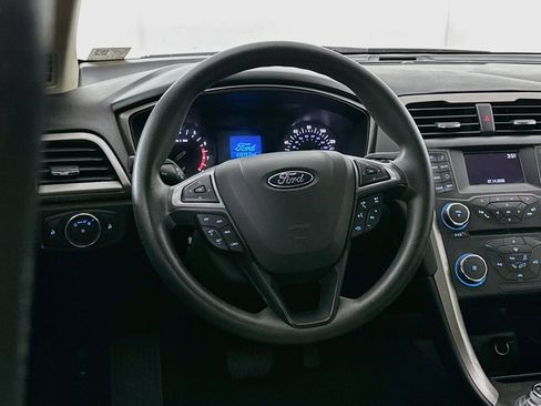 Used 2018 Ford Fusion S FWD image 17