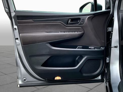 Used 2024 Honda Odyssey EX-L image 22