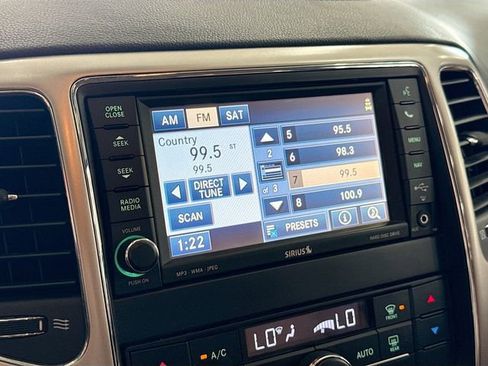 Used 2013 Jeep Grand Cherokee Overland AWD/4WD image 15
