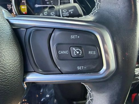 Used 2023 Jeep Wrangler Unlimited Sahara w/ Cold Weather Group AWD/4WD image 15