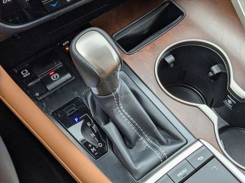 Used 2022 Lexus RX 350L Premium image 12