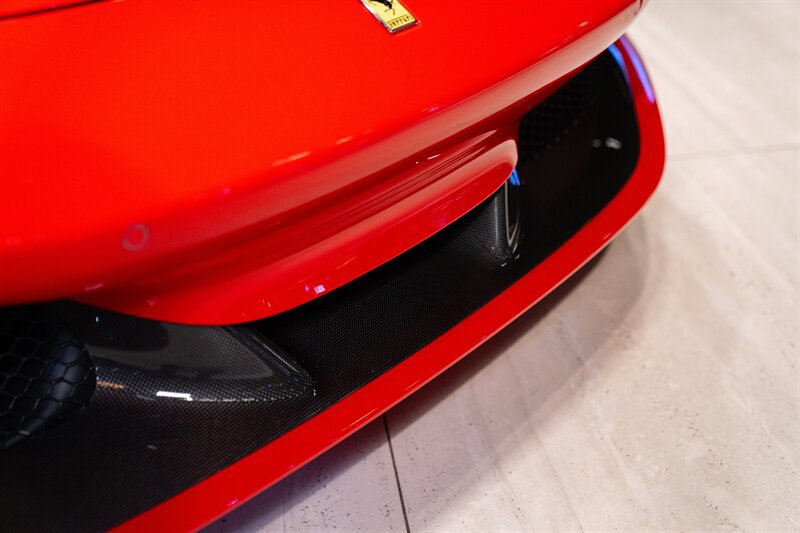 Used 2021 Ferrari F8 Tributo RWD image 24