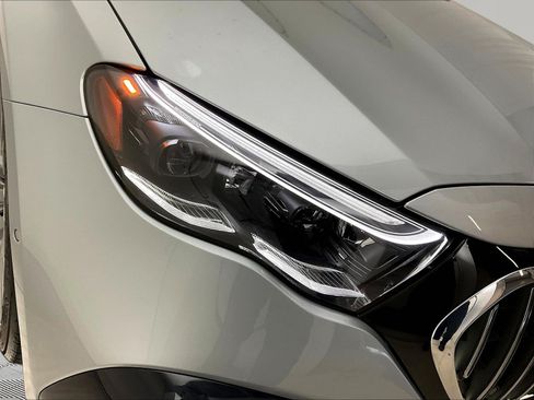 Certified 2025 Mercedes-Benz E 53 AMG e 4MATIC Sedan image 32