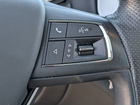 Used 2023 Porsche Taycan image 23