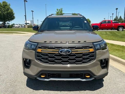 Used 2026 Ford Explorer Tremor w/ Tremor Ultimate Package AWD/4WD image 9