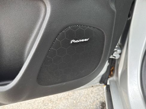 Used 2013 Chevrolet Malibu LT image 13