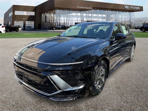 New 2026 Hyundai Sonata SE image 1