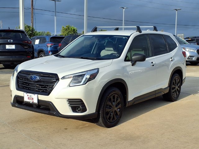 Certified 2023 Subaru Forester AWD/4WD image 3