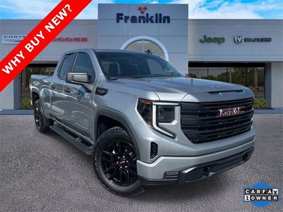 Used 2025 GMC Sierra 1500 Pro w/ Graphite Edition