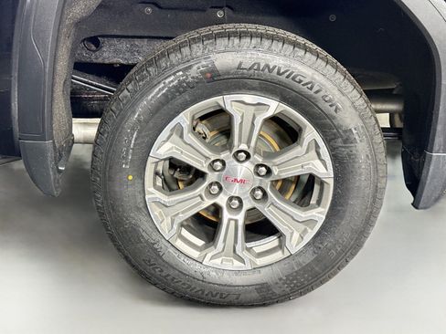 Used 2019 GMC Sierra 1500 SLT w/ SLT Convenience Package AWD/4WD image 31