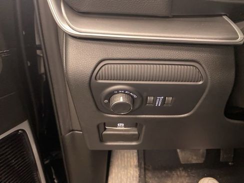 New 2026 Jeep Grand Wagoneer Limited w/ Premium Group II image 21