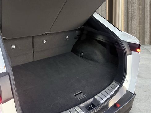 Used 2025 Lexus RZ 450e image 17