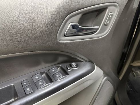 Used 2018 Chevrolet Colorado LT image 17