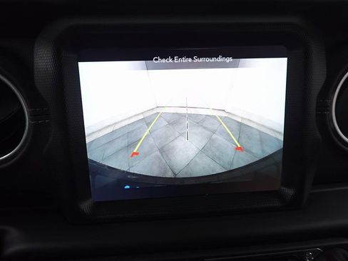 Used 2023 Jeep Wrangler Unlimited Sahara image 18