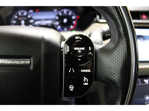 Used 2019 Land Rover Range Rover Velar R-Dynamic SE image 30
