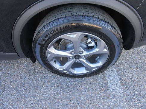 Used 2025 Ford Escape ST-Line image 9