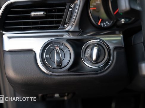 Used 2014 Porsche 911 Turbo AWD/4WD image 25