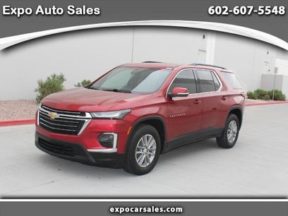 Used 2023 Chevrolet Traverse LT