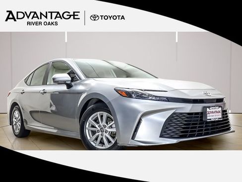 Certified 2025 Toyota Camry LE FWD image 1