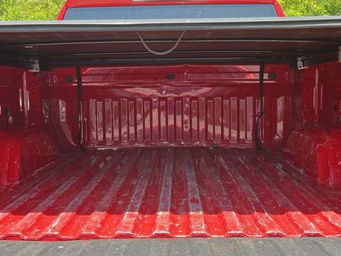 Used 2024 Chevrolet Silverado 1500 LT AWD/4WD image 27
