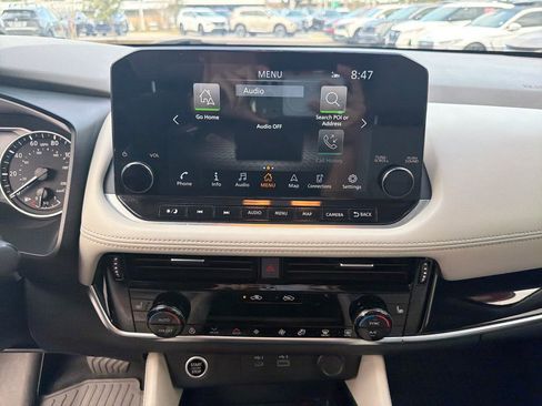 Used 2023 Nissan Rogue SL w/ SL Premium Package image 34