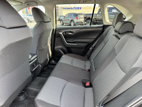 Used 2024 Toyota RAV4 AWD Hybrid image 33