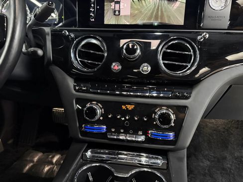 Used 2022 Rolls-Royce Ghost AWD/4WD image 48