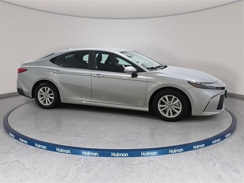 Certified 2025 Toyota Camry LE image 4