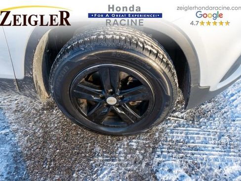 Used 2020 Chevrolet Trax LT w/ LT Convenience Package image 10