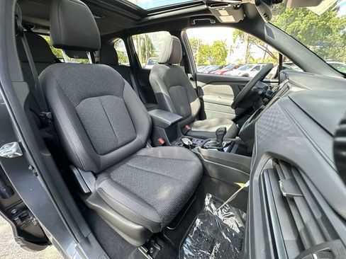 Certified 2025 Subaru Forester Premium AWD/4WD image 26