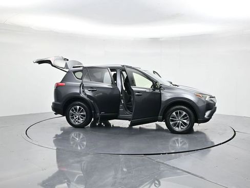 Used 2018 Toyota RAV4 XLE image 51