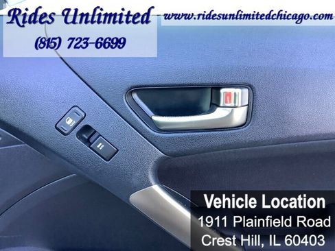 Used 2014 Hyundai Genesis 2.0T image 26