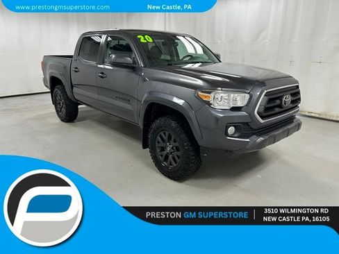 Used 2020 Toyota Tacoma SR5 AWD/4WD image 1