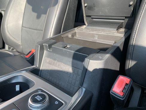 Used 2020 Ford Explorer Limited AWD/4WD image 27
