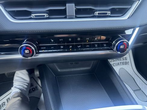 New 2026 Chevrolet Equinox LT w/ Convenience Package II image 23