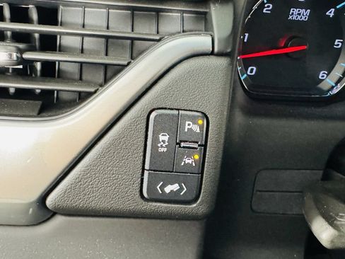 Used 2020 Chevrolet Tahoe LT RWD image 11
