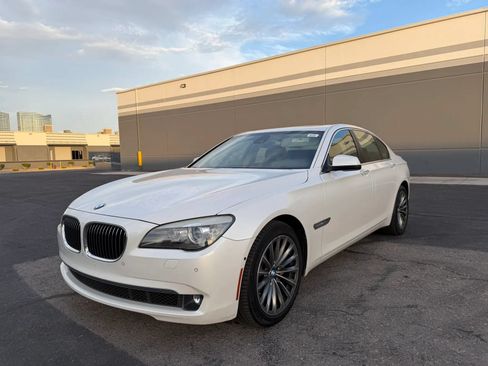 Used 2012 BMW 740i RWD image 1