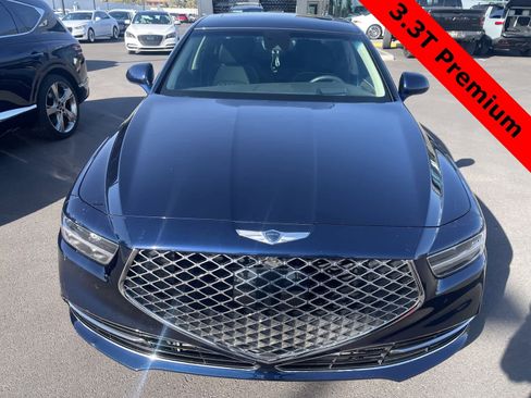 Used 2021 Genesis G90 3.3T Premium image 2